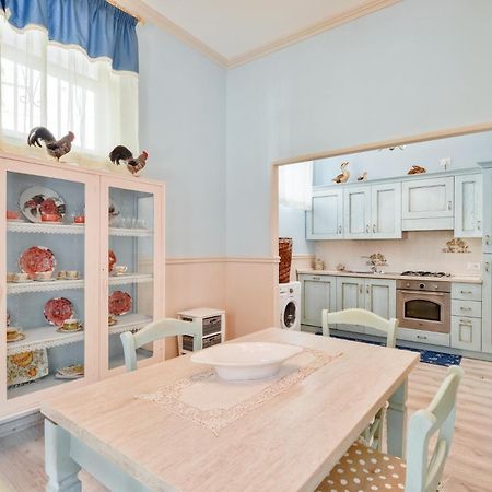 La Bouganville Holiday House 아그로폴리 외부 사진