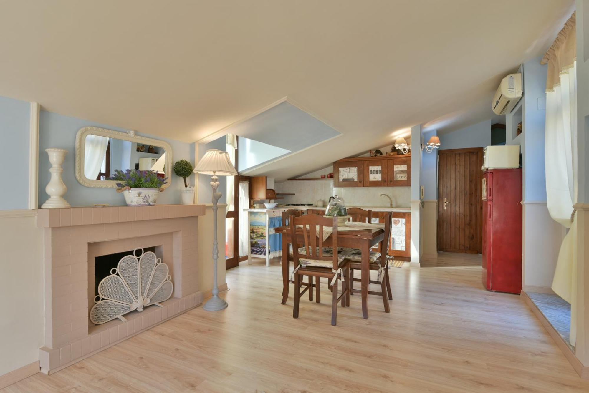 La Bouganville Holiday House 아그로폴리 외부 사진