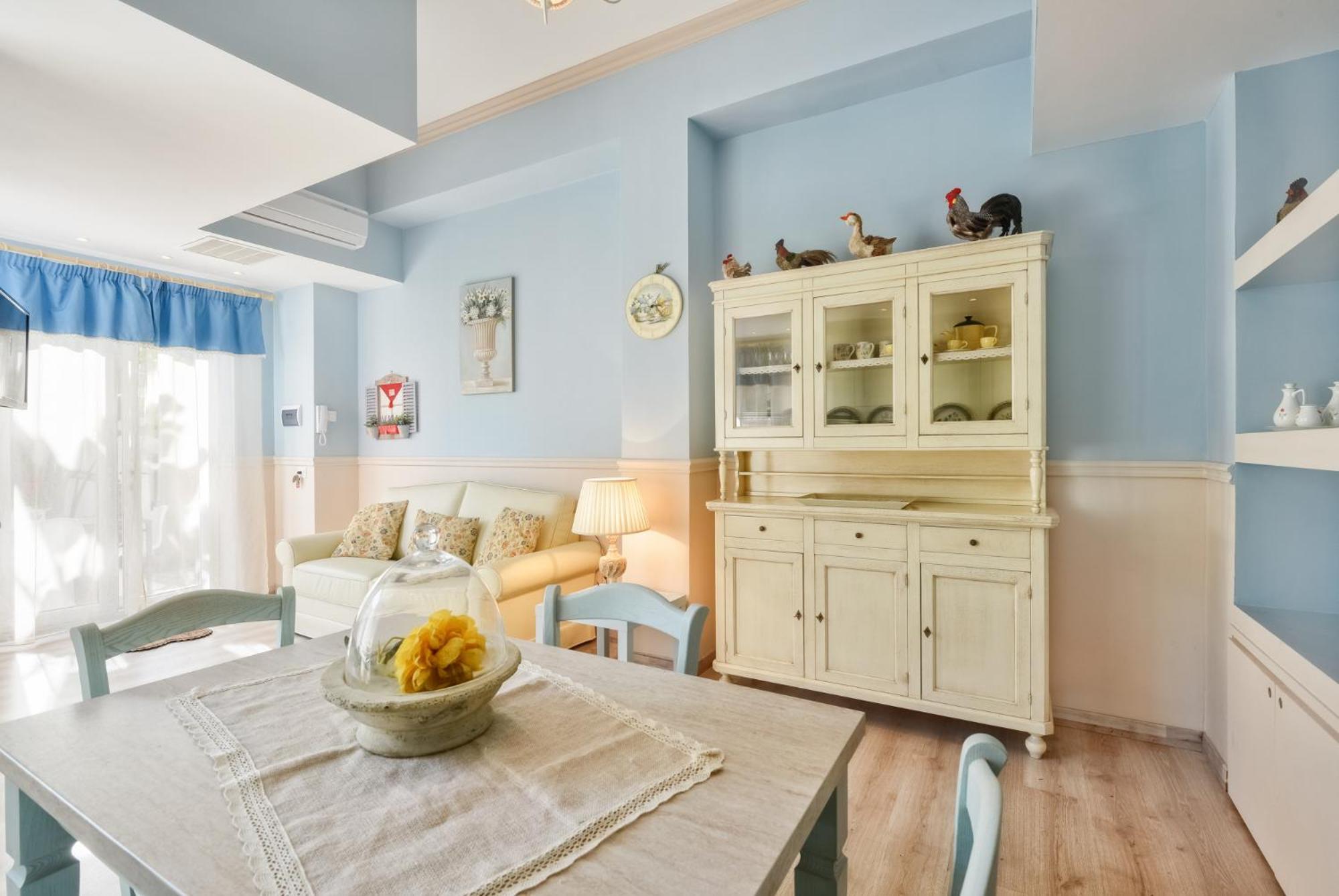 La Bouganville Holiday House 아그로폴리 외부 사진
