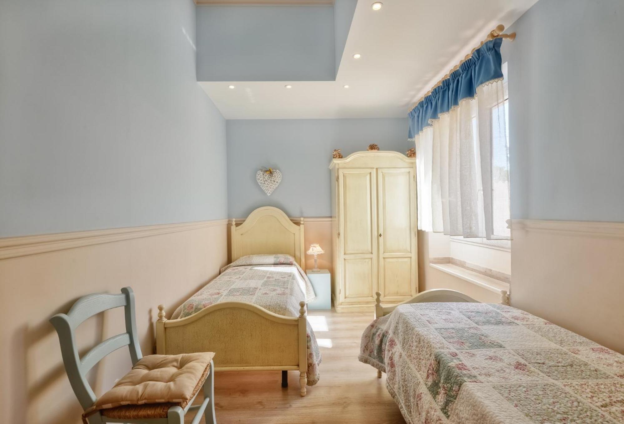 La Bouganville Holiday House 아그로폴리 외부 사진