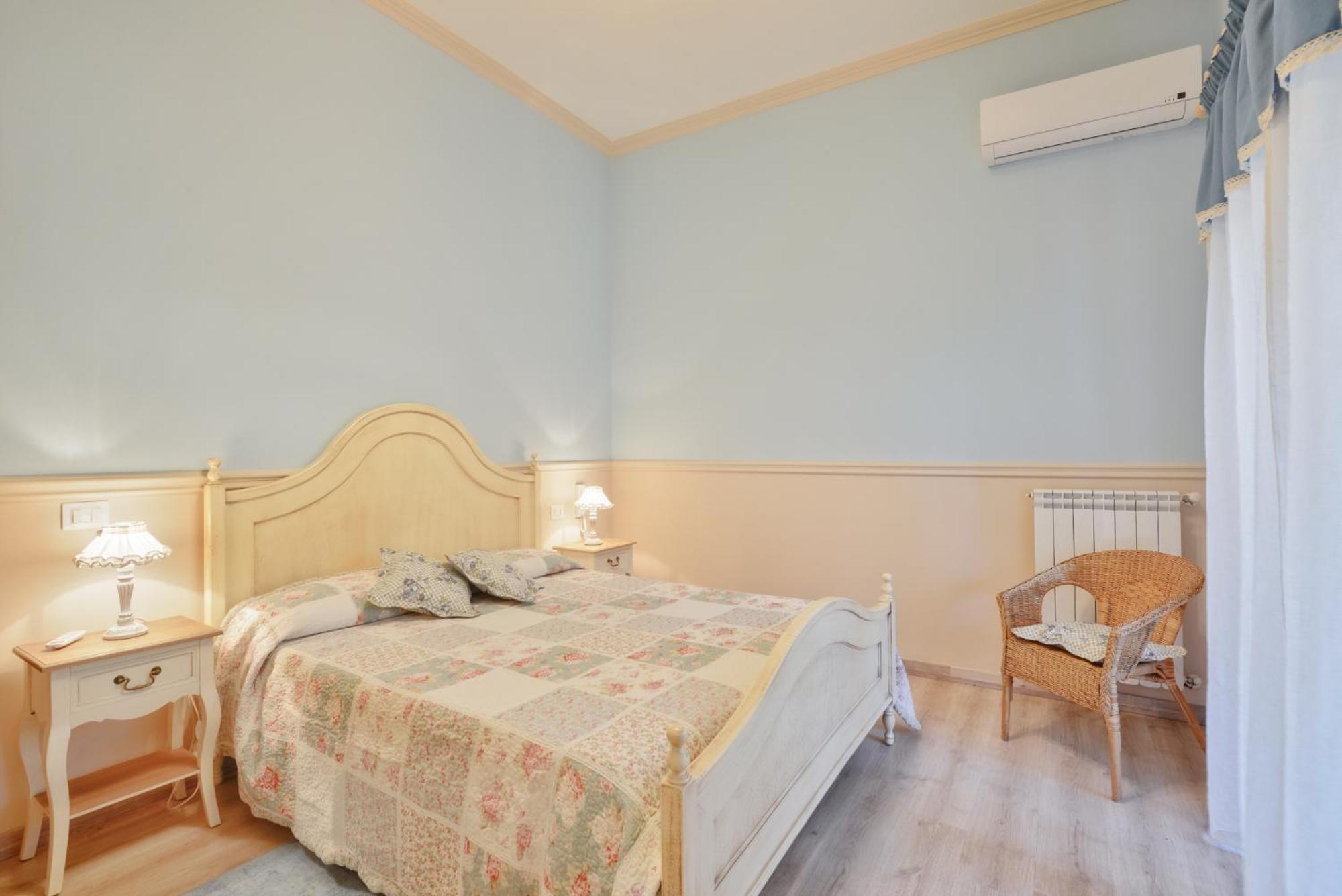 La Bouganville Holiday House 아그로폴리 외부 사진